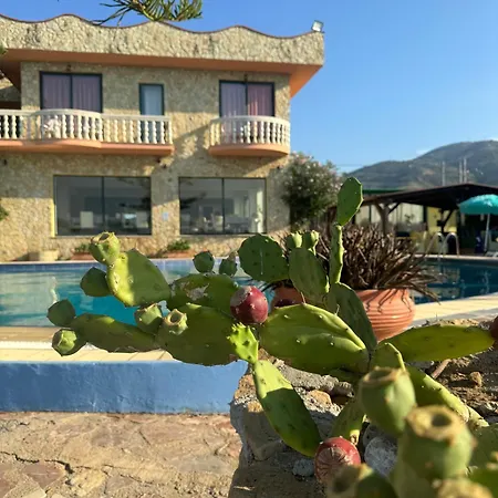 Hotel La Playa Blanca