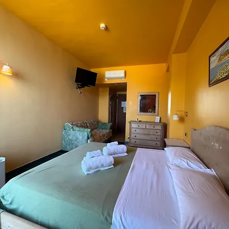 La Playa Blanca Hotel