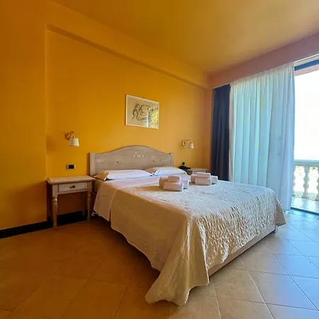La Playa Blanca Hotel Santo Stefano di Camastra