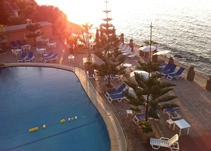 Hotel La Playa Blanca Santo Stefano di Camastra